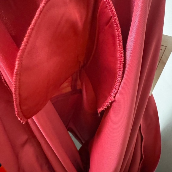 Intimo Luxurious Roseberry Satin Robe - Picture 3 of 12